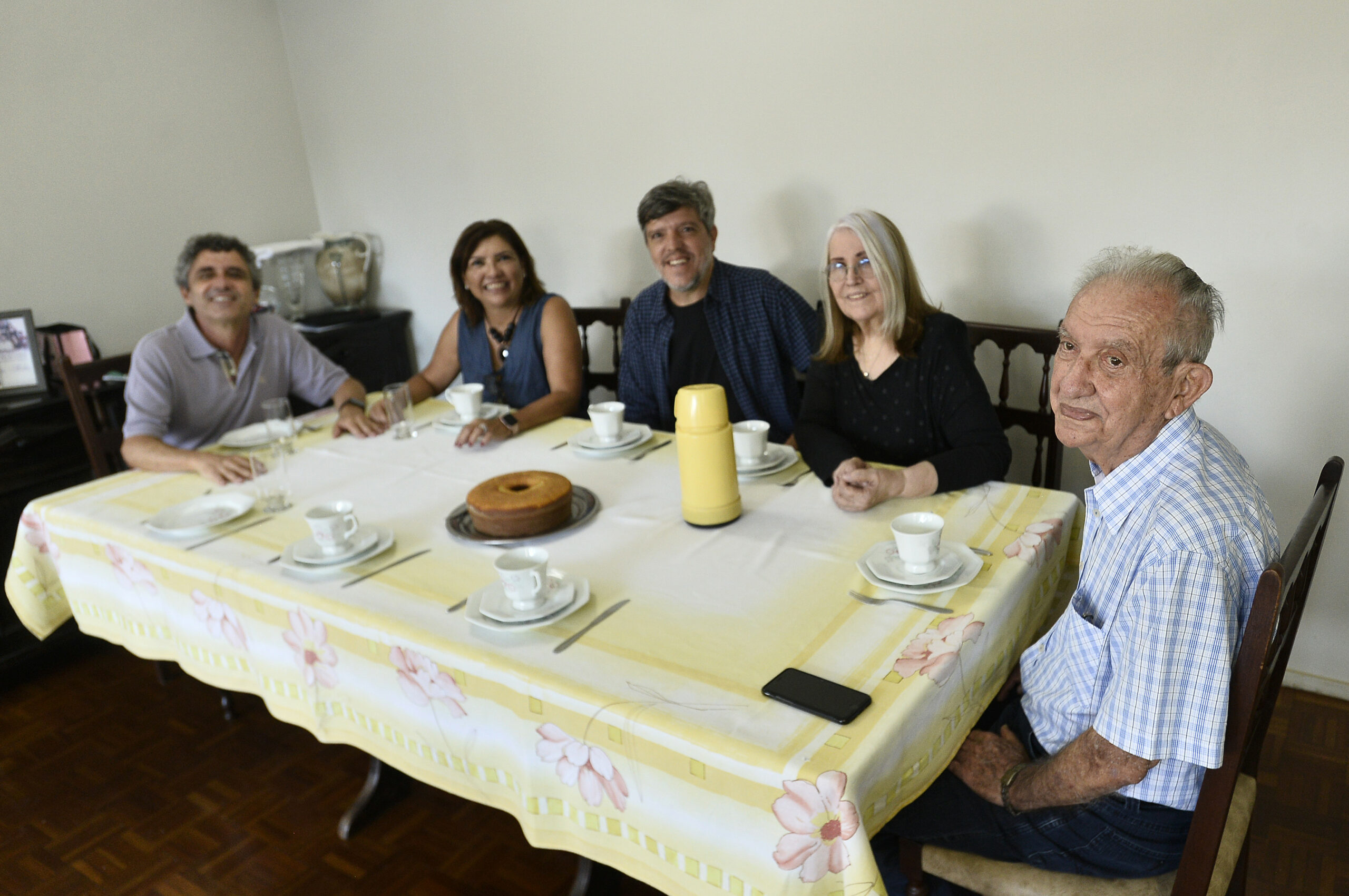 Bolo, café e muita prosa! As famílias que Brasília uniu nos anos 1970