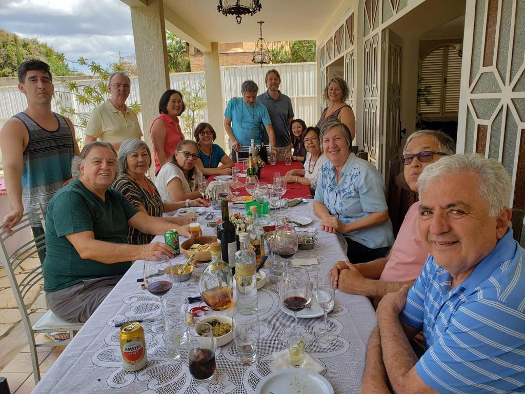 Vizinhos promovem ‘almoço em família’ para socializar no Lago Norte