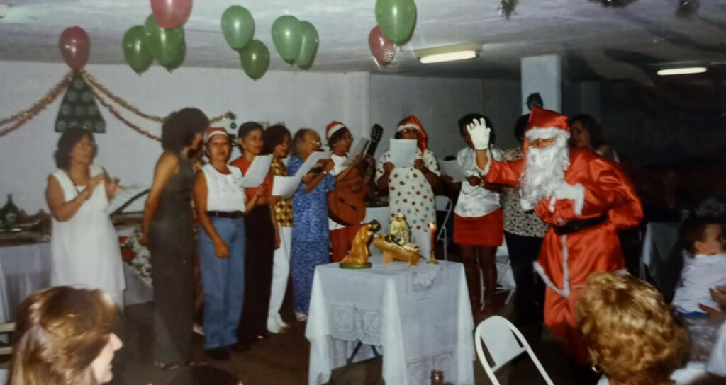 As festas natalinas tinham até a presença do Papai Noel